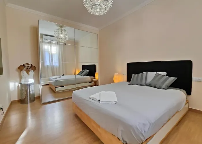 Elegant Rambla Badal Apartamento *