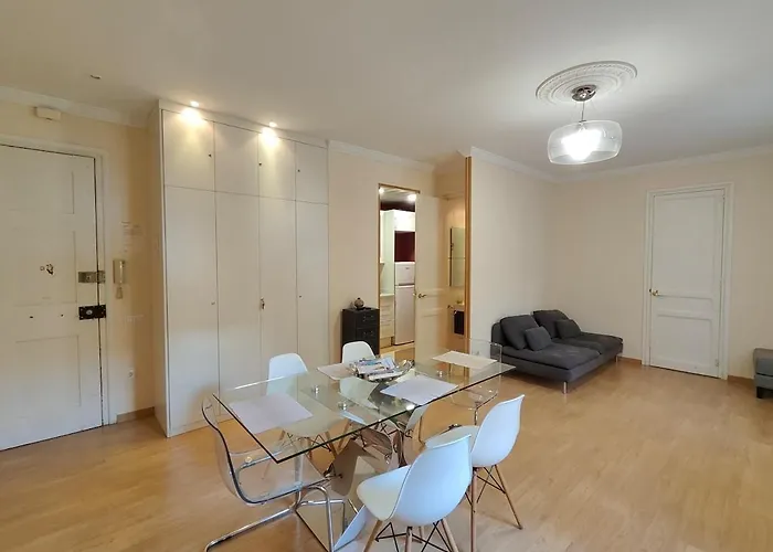 Elegant Rambla Badal Apartamento Barcelona